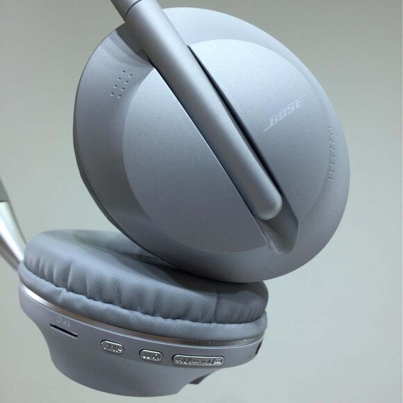 Bose 700 Dr Magic Sound Headset Wireless Bluetooth Headphones - Picture 8 of 9